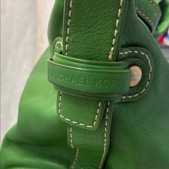 Vintage Michael Kors Vibrant Green Leather Bag - Picture 7 of 10